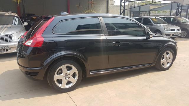 Volvo C30 2.0 Cambio Manual Ano 2009 - Foto 5