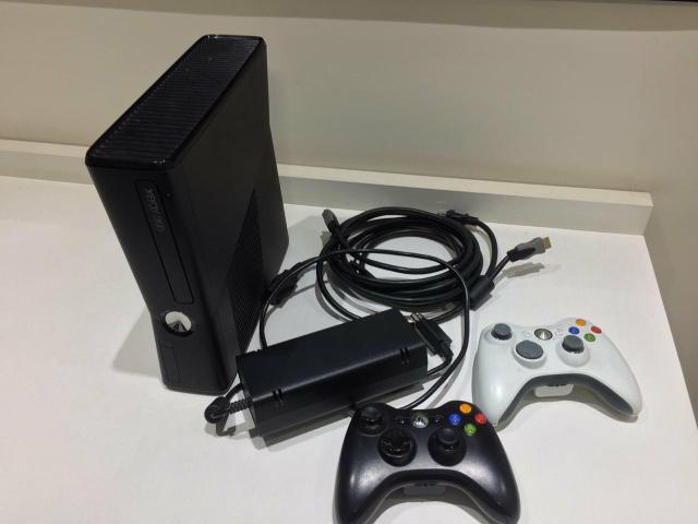 Xbox 360 Slim destravado