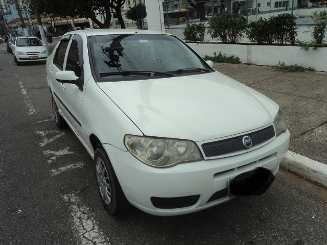 Fiat siena hlx 2006 em perfeito estado financio mesmo com nome sujo - Foto 2