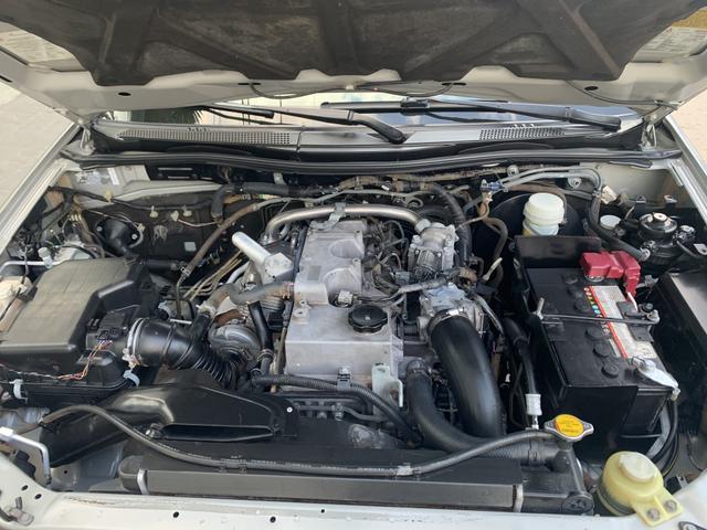 L200 Triton diesel 13.13 GLS, manual - Foto 15