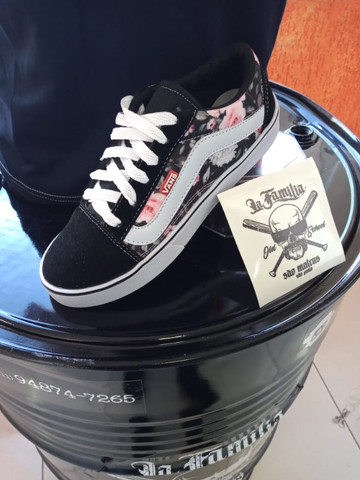 tênis da vans com flor