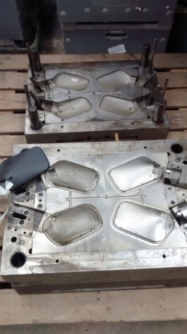 Multiplique seu investimento - Moldes e Máquinas para Ind. de Motocicletas 