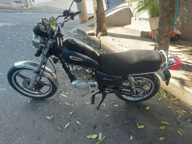 MOTO SUZUKI INTRUDER 125 2008 TODA REFORMADA