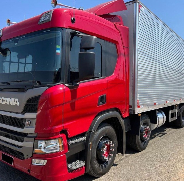 Caminhão Scania P360 2019 baú frigorifico - Caminhões - Nossa