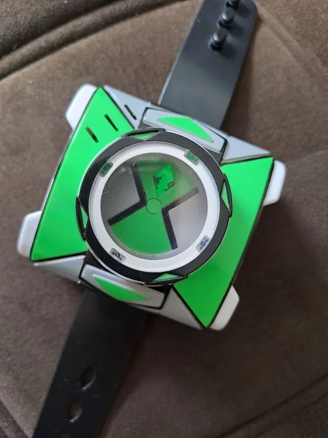 Compre Ben 10 - Omnitrix Troca De Voz aqui na Sunny Brinquedos.