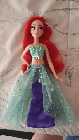 Conjunto de Boneca e Roupas da Princesa Ariel