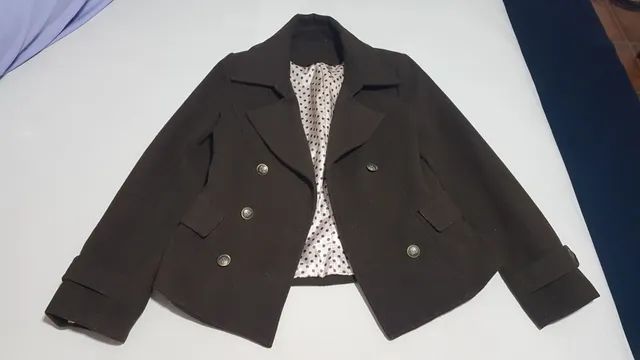 Casaco social feminino tipo blazer curto