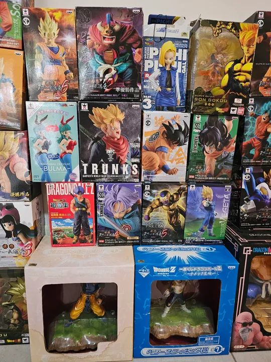Diversas estatuas  - action figures - Foto 3