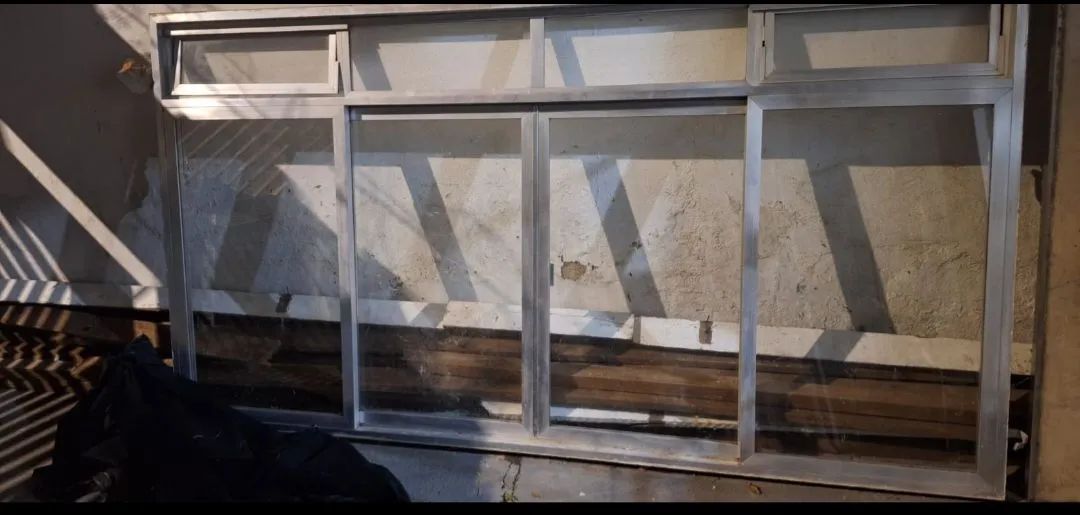 Janela de Alumínio 2.60x1.40