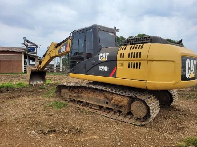 Escavadeira Caterpillar 320D2 2013 - Foto 2