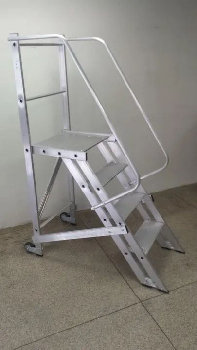 Escada Plataforma de Alumínio  - Foto 4