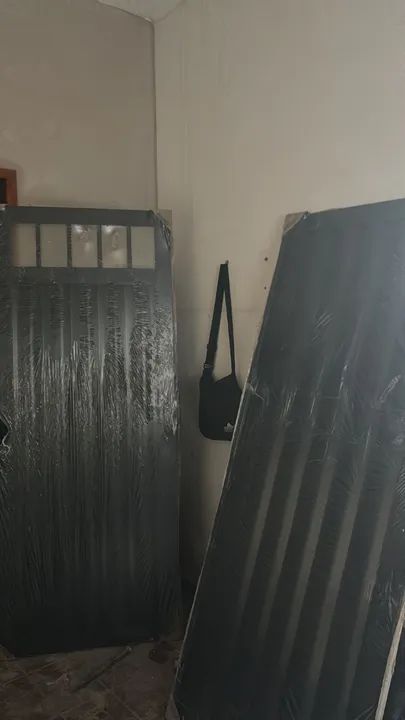 Portão social Búzios Branco ou preto com grade ou sem 