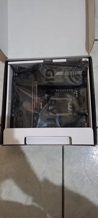 Vendo placa mãe Gigabyte Aorus - Foto 2