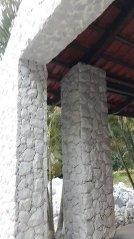 Pedra irregular 