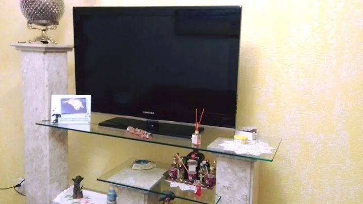 Estante em mármore Travertino com prateleiras em vidro, mesa lateral e mesa centro  - Foto 2