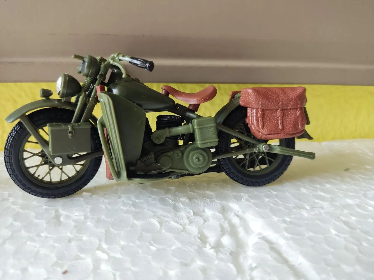 Coleção Motos Haley Davidson 1942 WLA - Miniatura - Foto 2