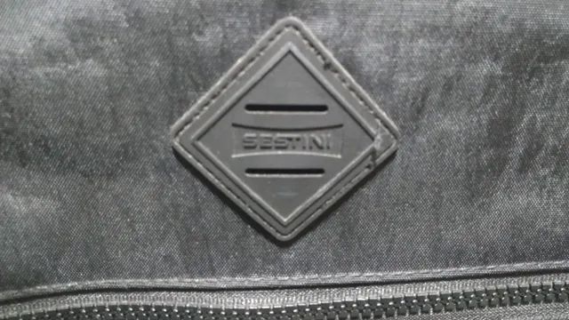 Mochila Carrinho Externo Sestini Rolling Crinkle Preto - Foto 2