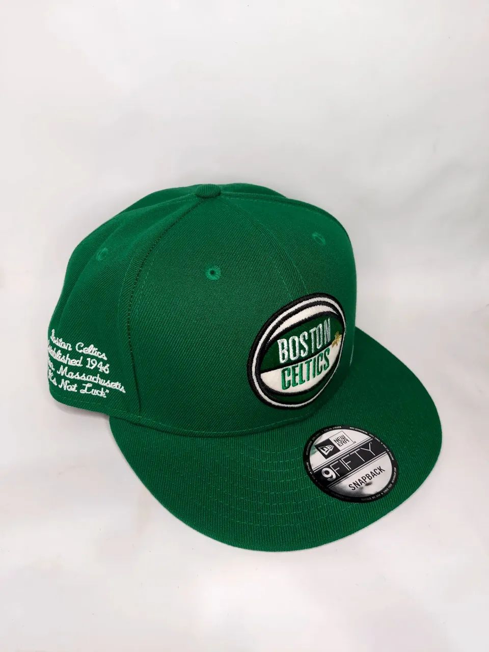 Boné Boston Celtics - New era - Basquete - Nba - 9fifty - Aba reta