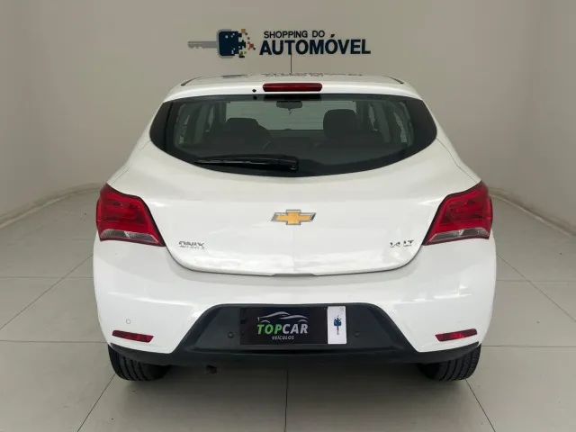 Chevrolet Onix Hatch LT 1.4 8V Flex Mec. 4P 2019 - Foto 13