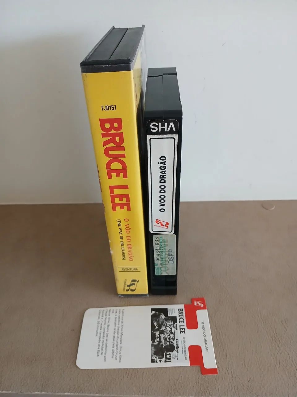 Bruce Lee - O Voo do Dragão - VHS - Rarissima - Muito Nova - Foto 3