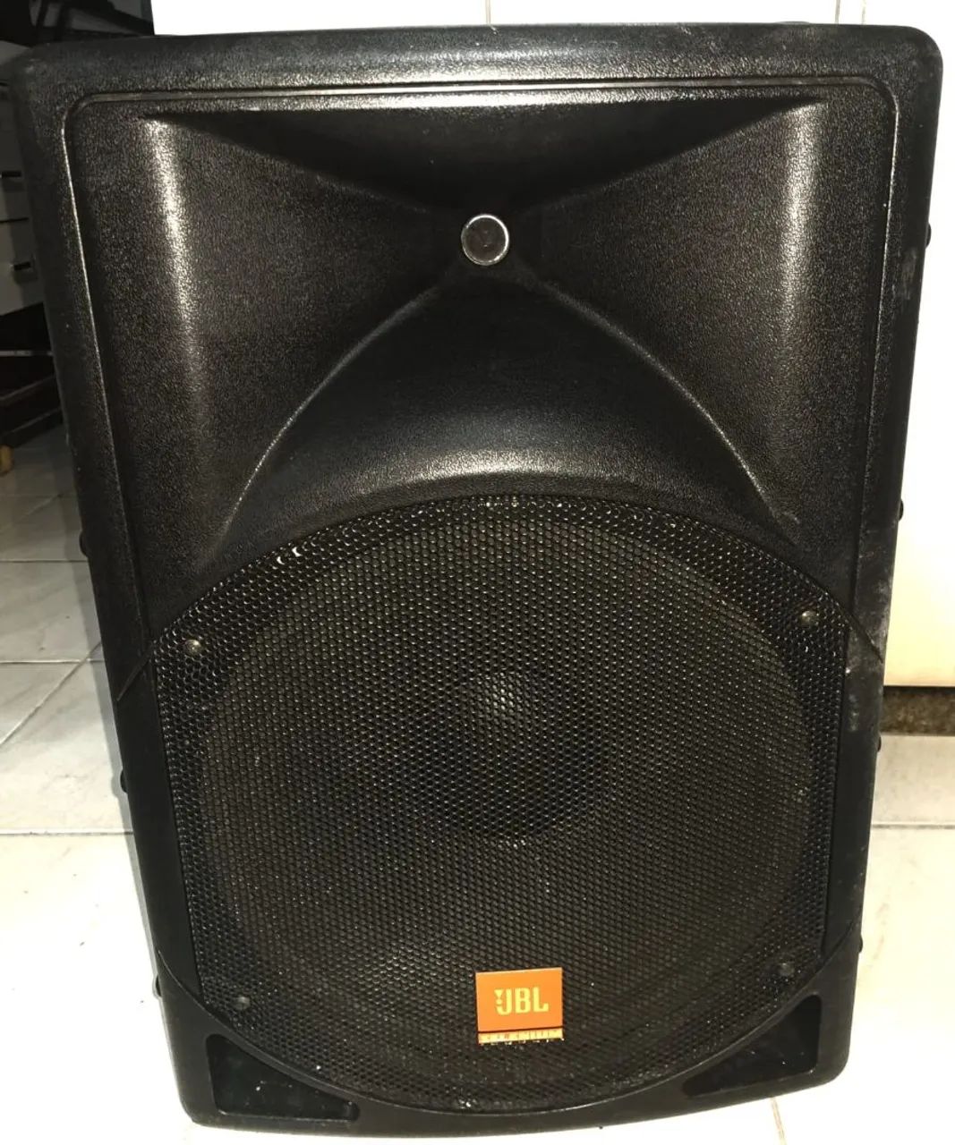 Vendo par de caixas selenium  uma ativa e outra passiva  15 polegadas  - Foto 2