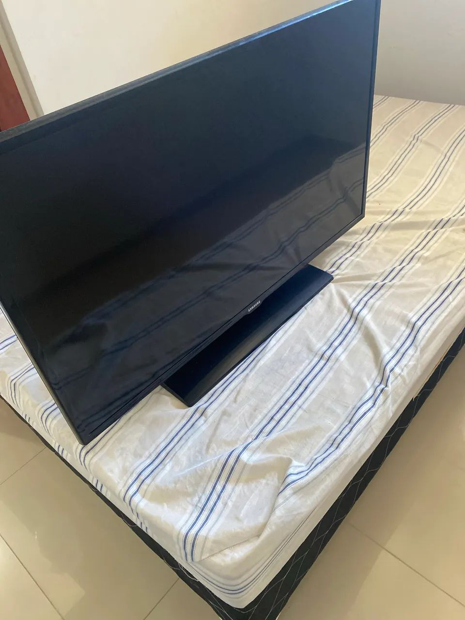 Tv Samsung 40 polegadas watts *09