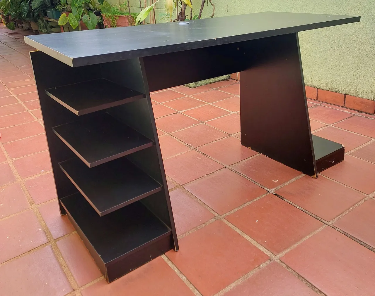 Mesa de Escritório MDF Preta + Mini Estante