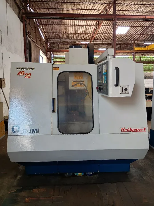 Máquina de Usinagem Bridgeport Discovery 40/22