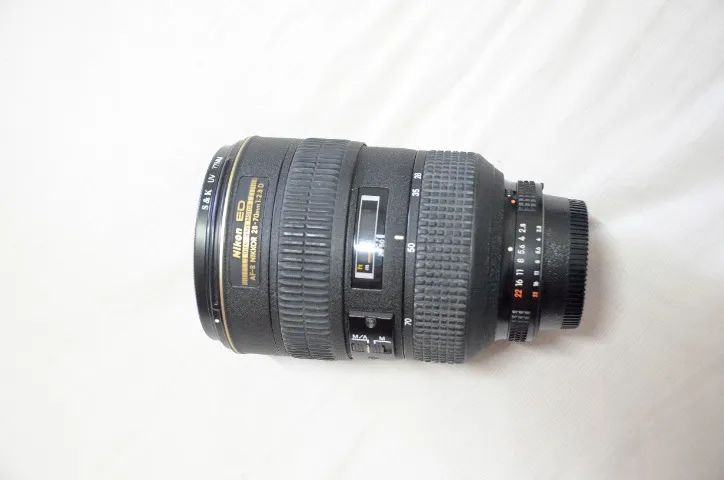 Lente Nikon ED  28-70 mm 2.8.