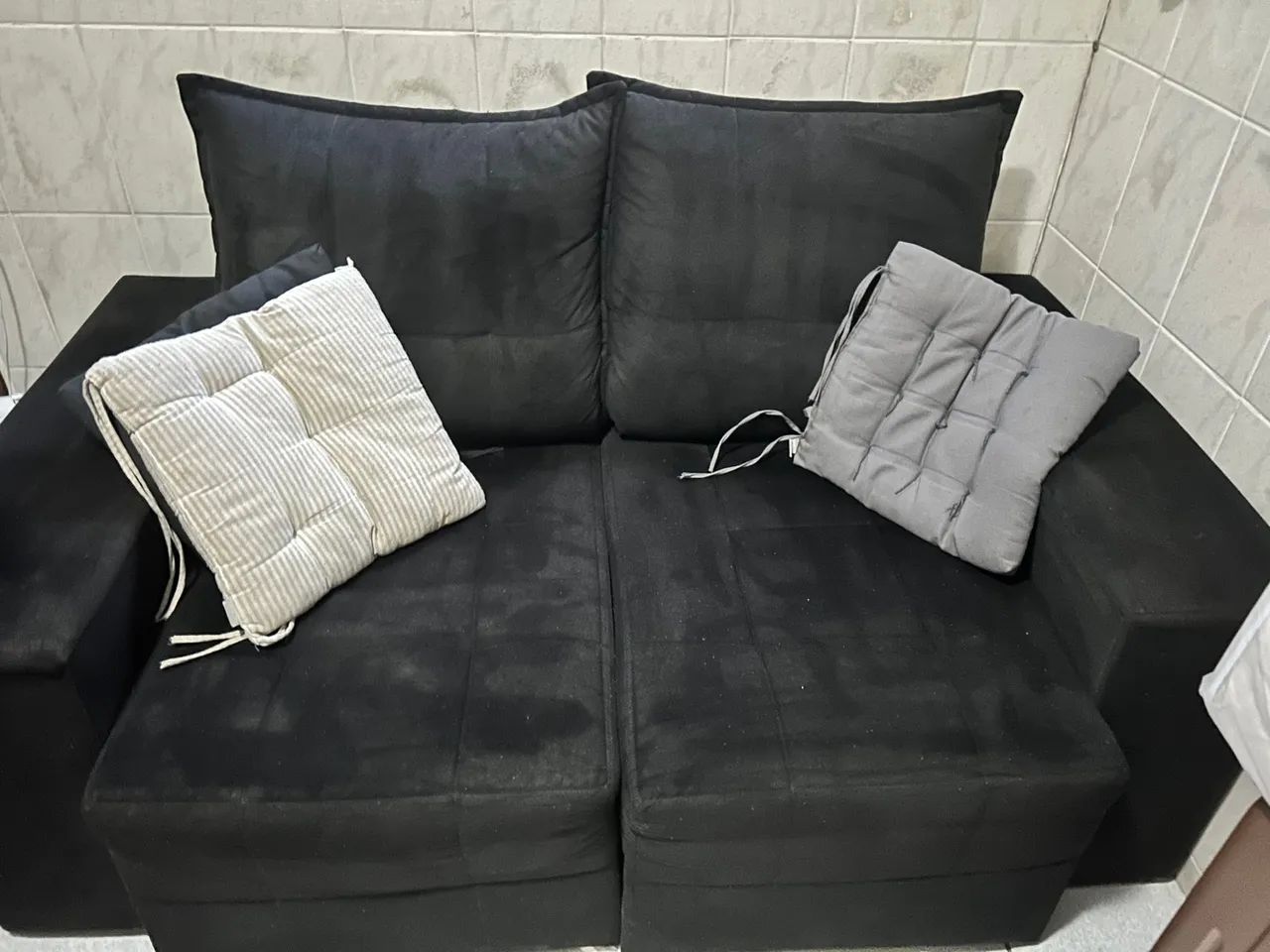 Sofá Cama Preto 2 Lugares - Foto 3