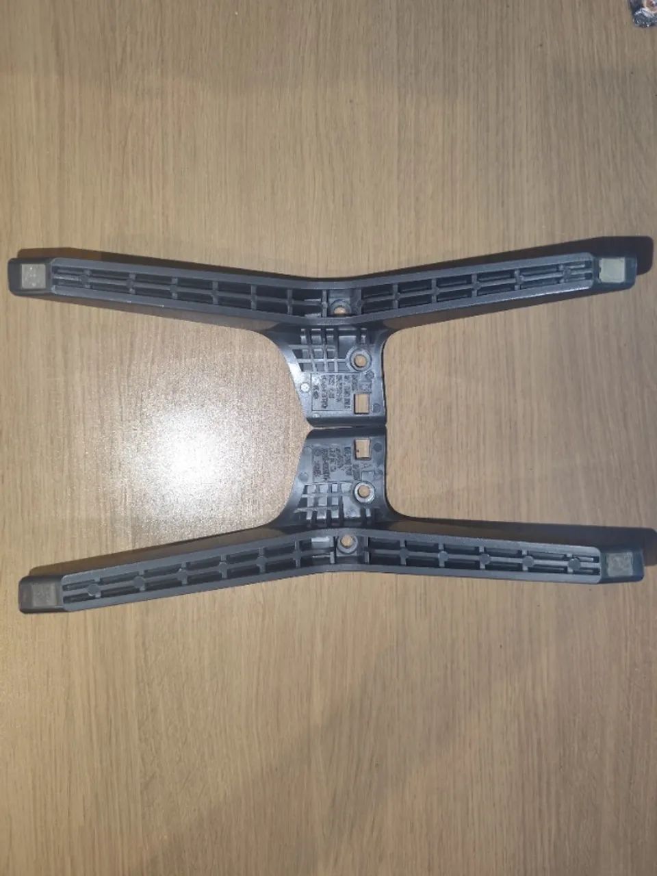 Peça De Suporte Pé Base Para Tv Philips 32phg4900/78 - Foto 3