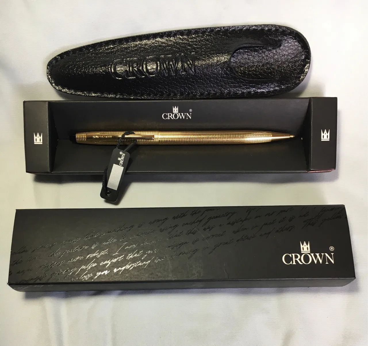 CANETA CROWN LUXO NOVÍSSIMA CASE COURO DOURADA LINDA