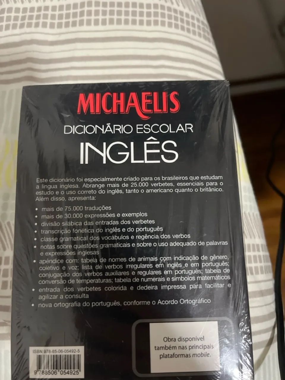 Dicionário Escolar Inglês Michaelis - Nova Ortografia - Foto 2