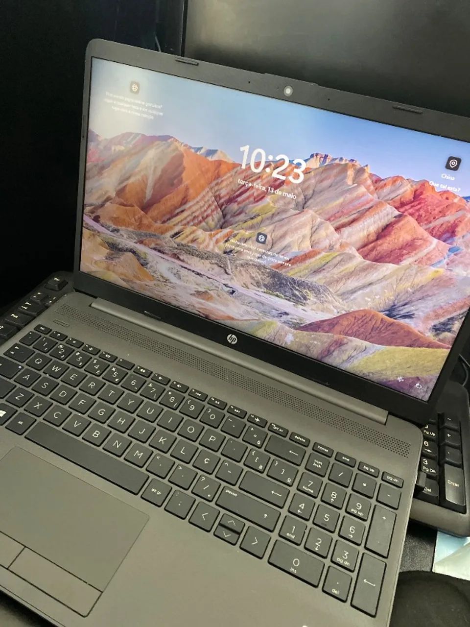 Notebook Hp I3, 238g e 8 de ram, pouquíssimo usado e sem defeitos. 