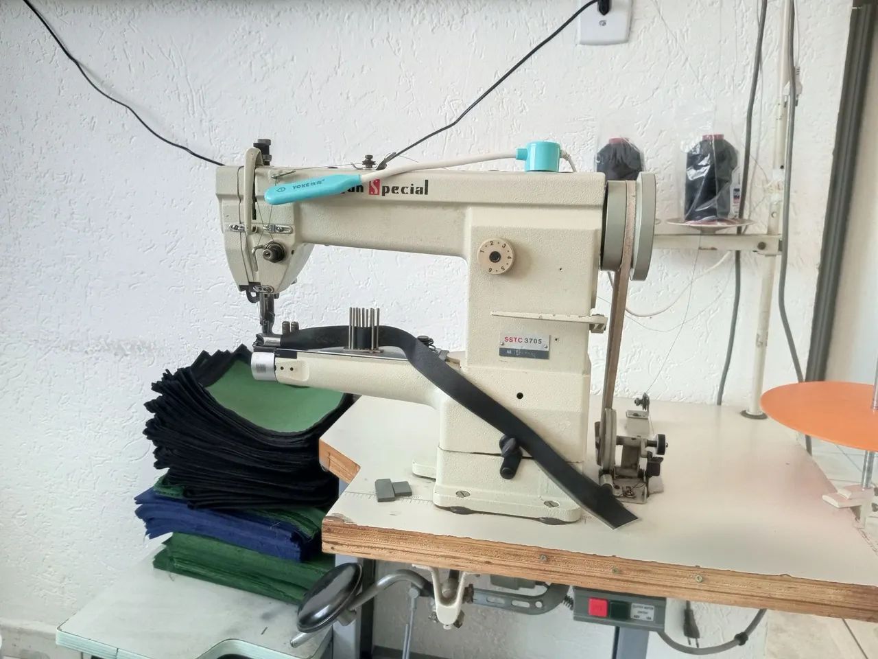 Máquina fechadeira transporte triplo caixa grande  - Foto 6