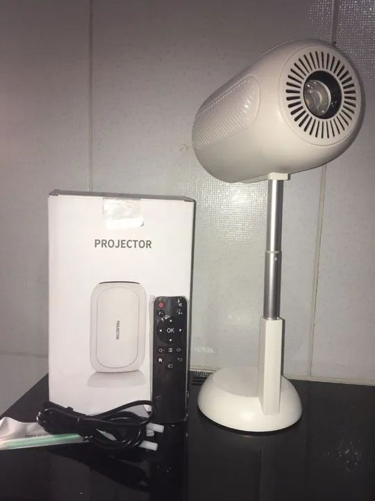 Projetor Portátil com Design Moderno