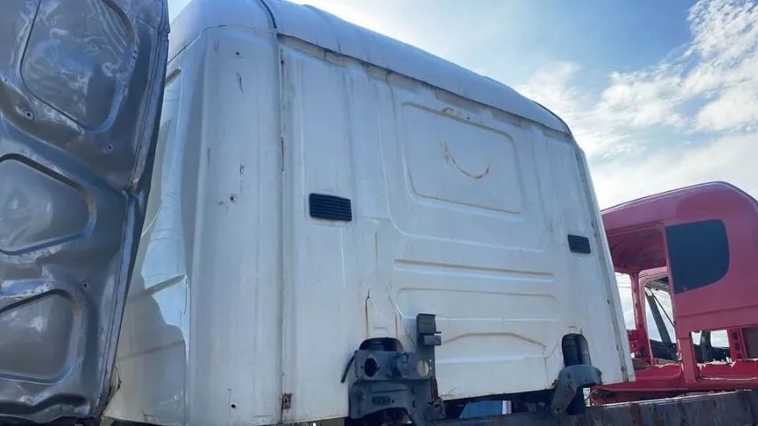 Cabine scania P para recuperar - Foto 5