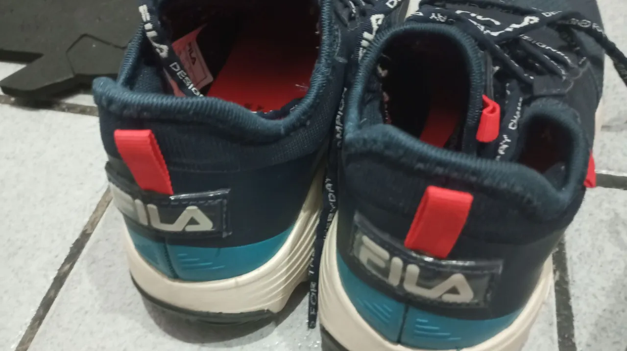 2 pares de Tênis Fila Original 37 NOVOS