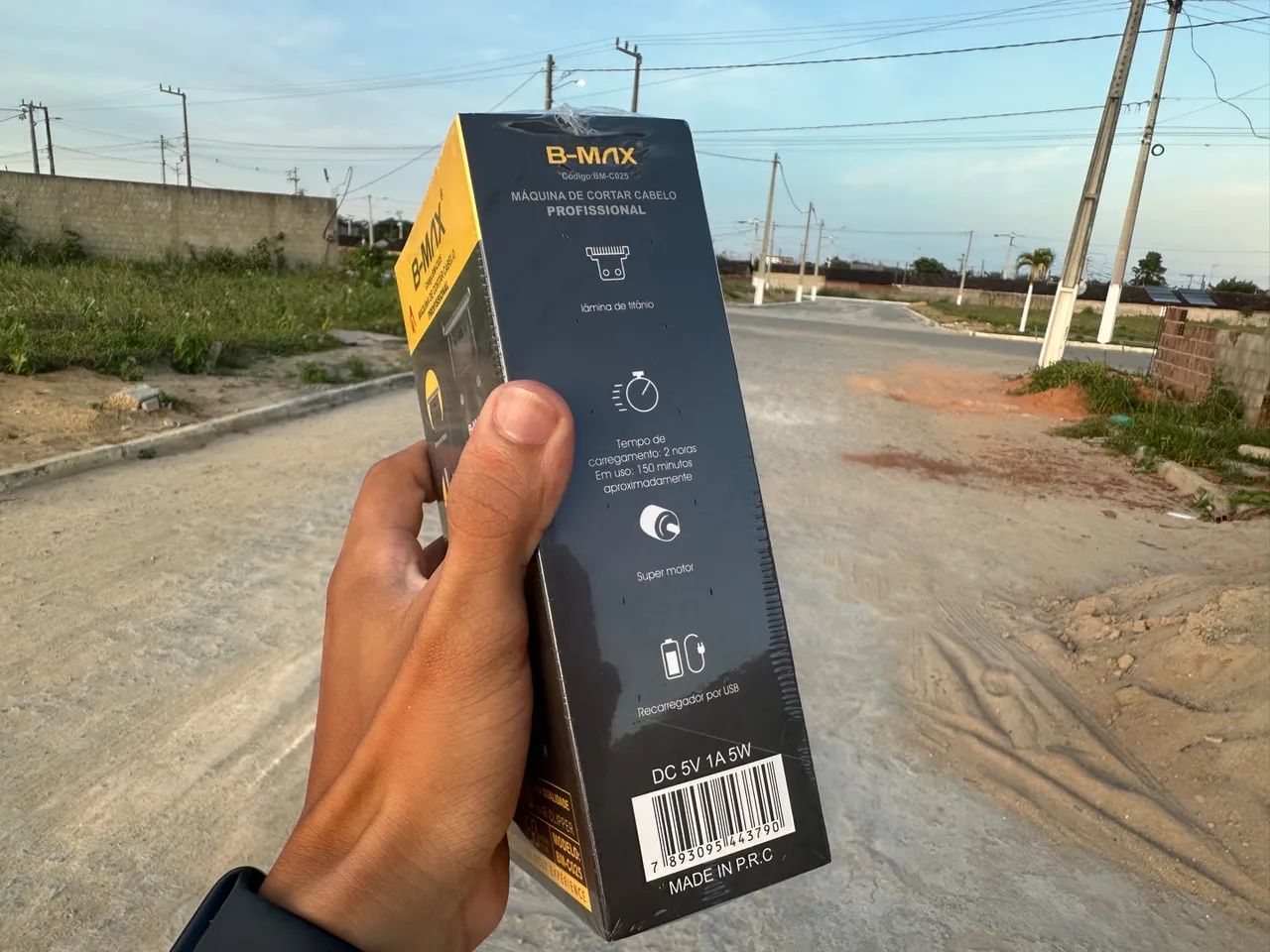 Máquina de Cortar Cabelo Profissional B-MAX BM025!! LACRADA!! PROMOÇÃO!! - Foto 3