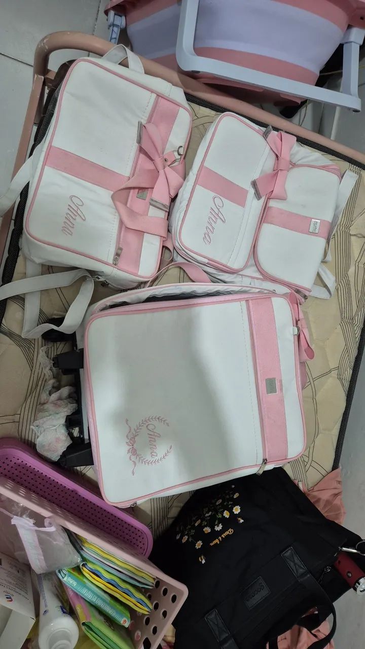 Kit mala/bolsa maternidade bordada