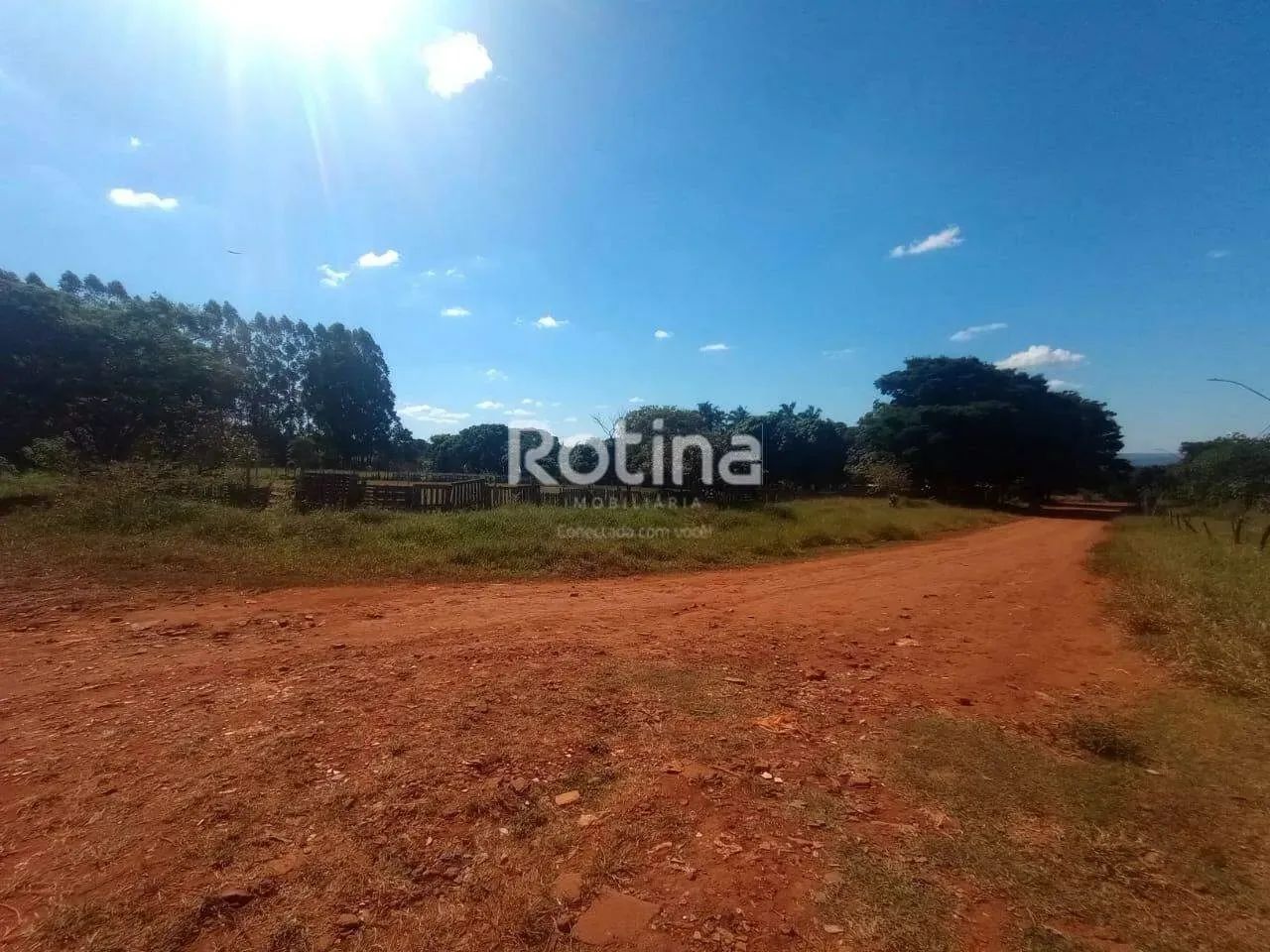 Área para alugar, Morada dos Pássaros - Uberlândia/MG - Rotina Imobiliária - Foto 2