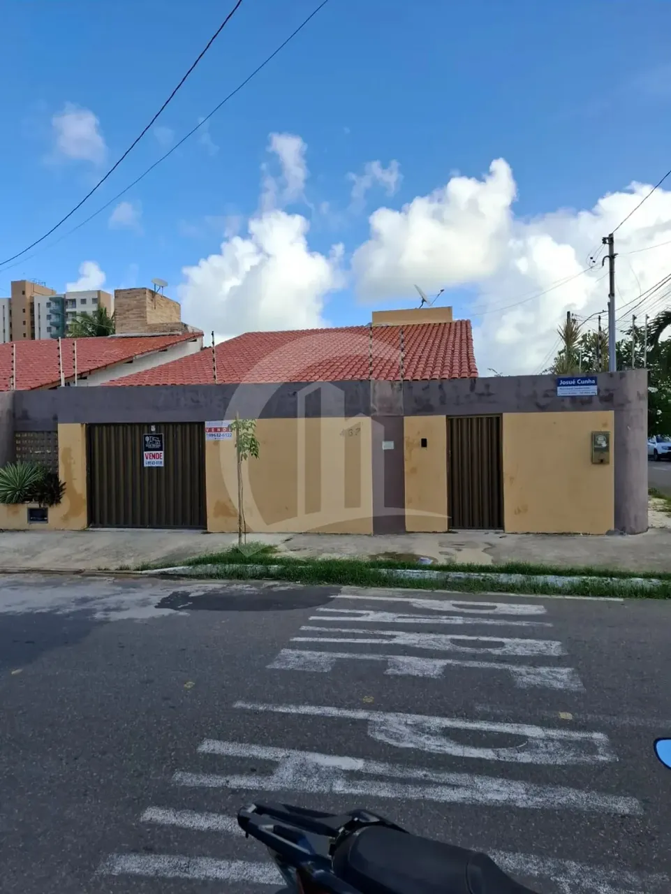 Casa à Venda no Bairro Coroa do Meio Espaço, Conforto e Excelente Localização!