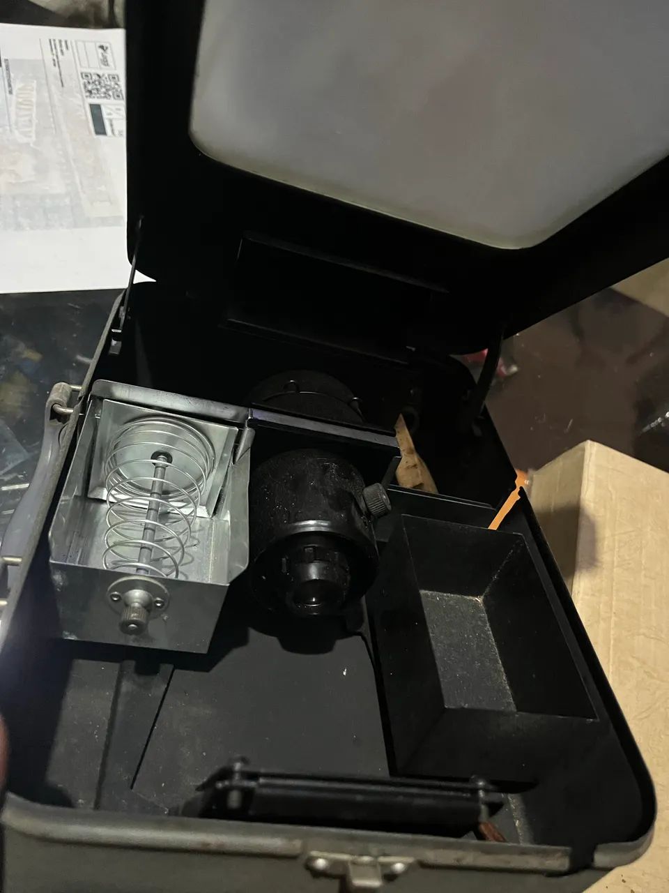 mini televisor ou um projetor de imagens estáticas, da marca "Eigar T.V." - Foto 3