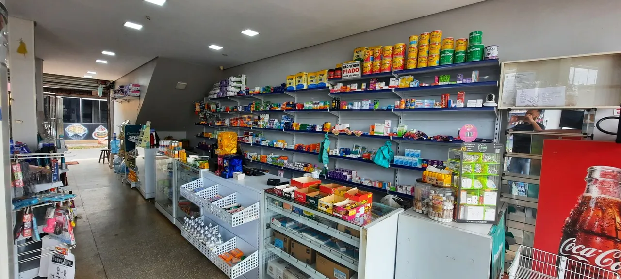 VENDO FARMÁCIA/DROGARIA. LOJA CHEIA DE MERCADORIA!