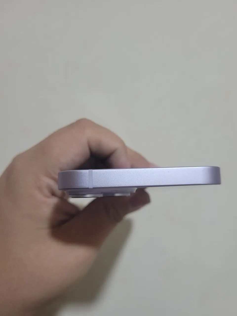 iPhone 14 128gb com carregador original - Foto 3