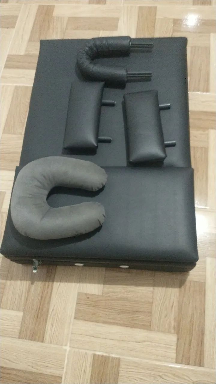 Maca preta dobrável e escada de um degrau  - Foto 2
