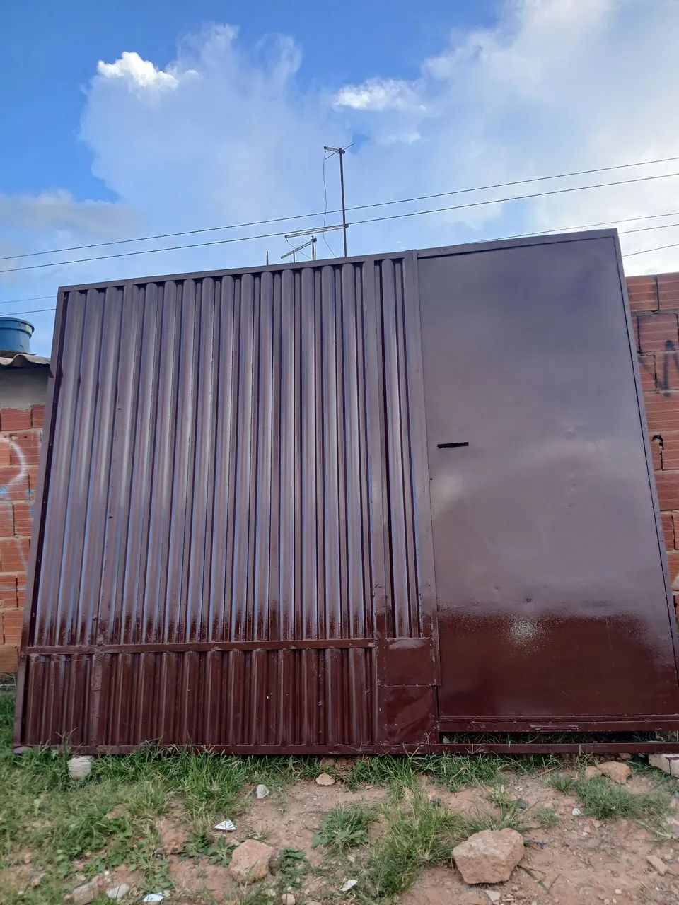 Portão de Aço em ótimo estado