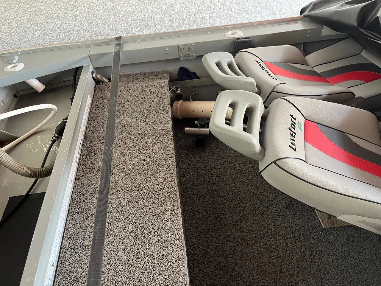 Vendo lancha leve forte CLX 5.0 - Foto 4