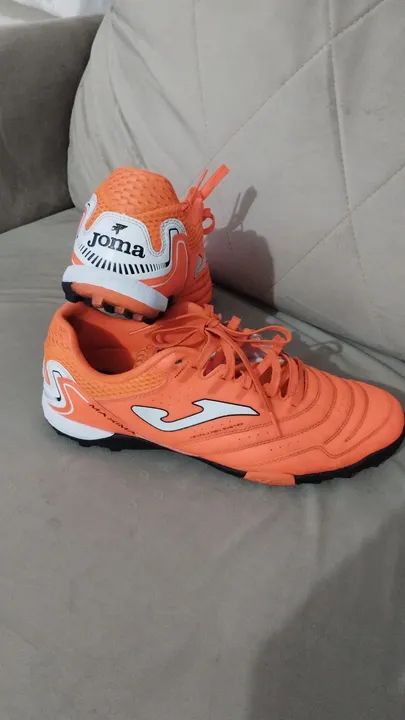 Chuteiras society Joma Máxima n° 41.