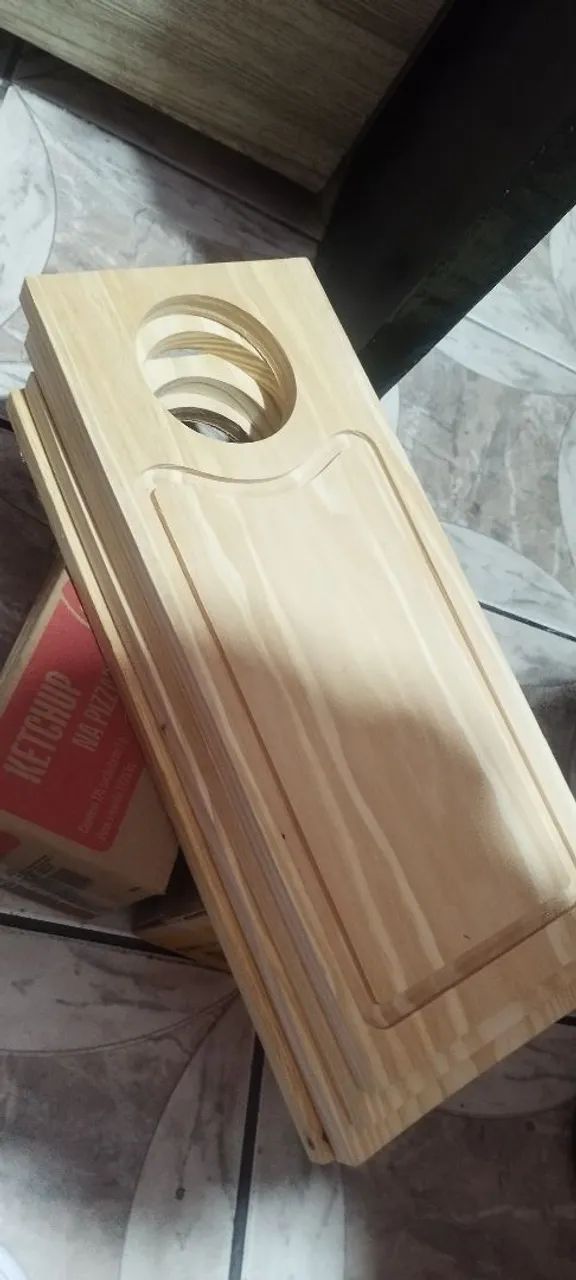 Tábuas de madeira personalizadas para comércio